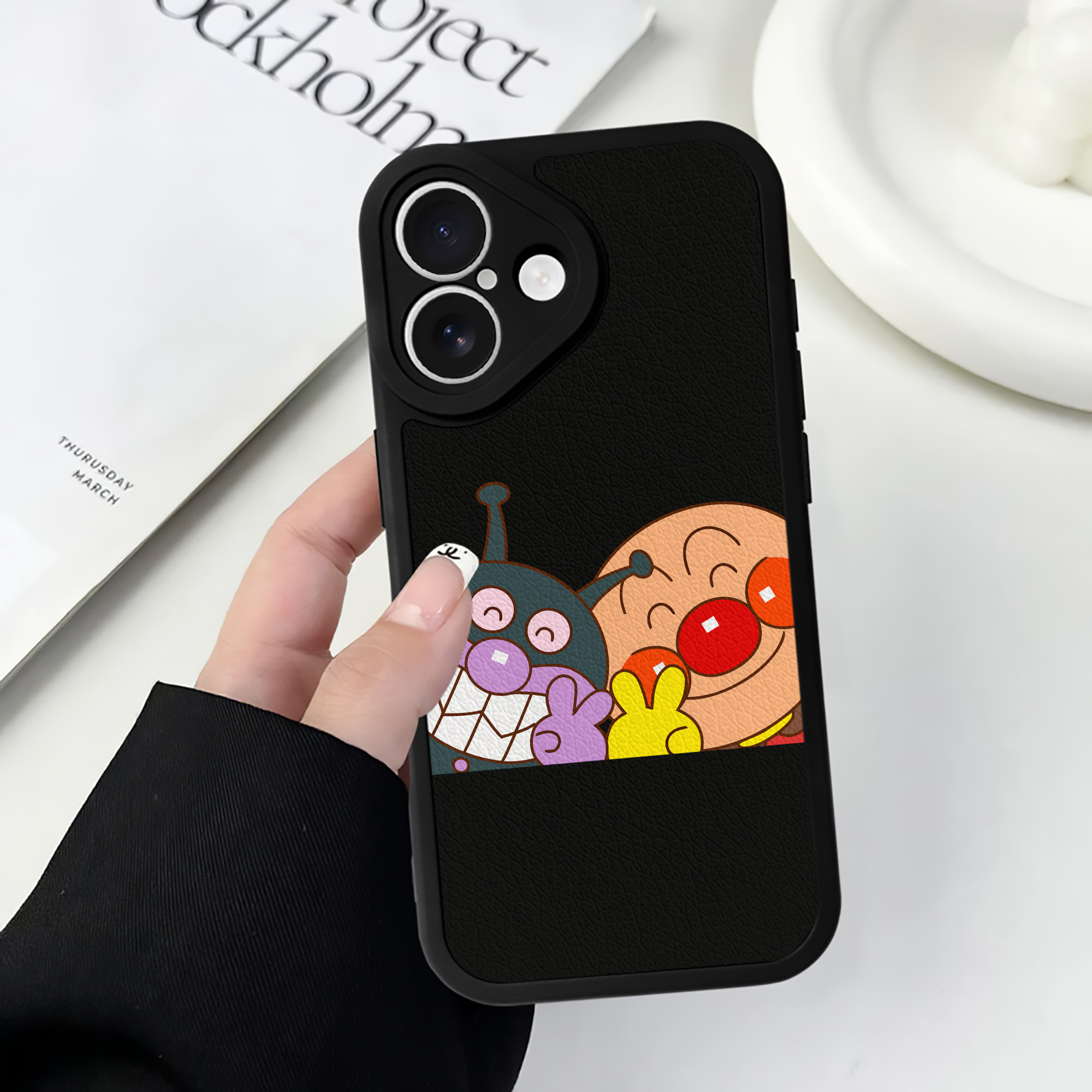 （画像用） アンパンマン Anpanman 【iPhone 16シリーズ対応】シリコンスマホケース（レザー調） 材質：シリコン